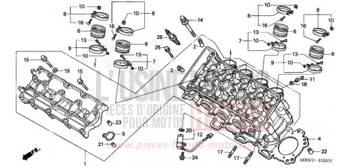 CULASSE (2) CBR600F1 de 2001
